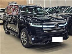 تۆیۆتا لاند کروزەر